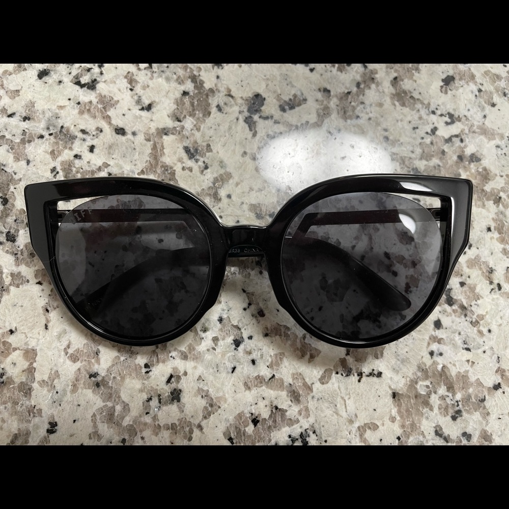DIFF Penny sunglasses NWT